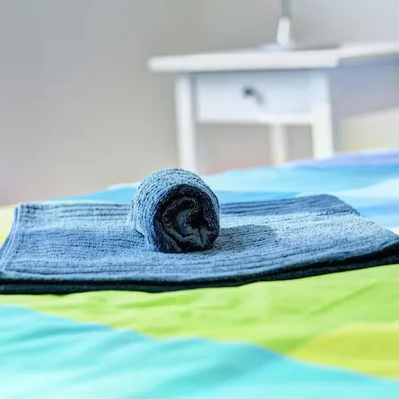Tadeas Apartamento *
